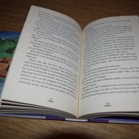 SIGNED copy of "Land of Stories" book.  Ideal for summer reading for teen. - Picture 4 of 4